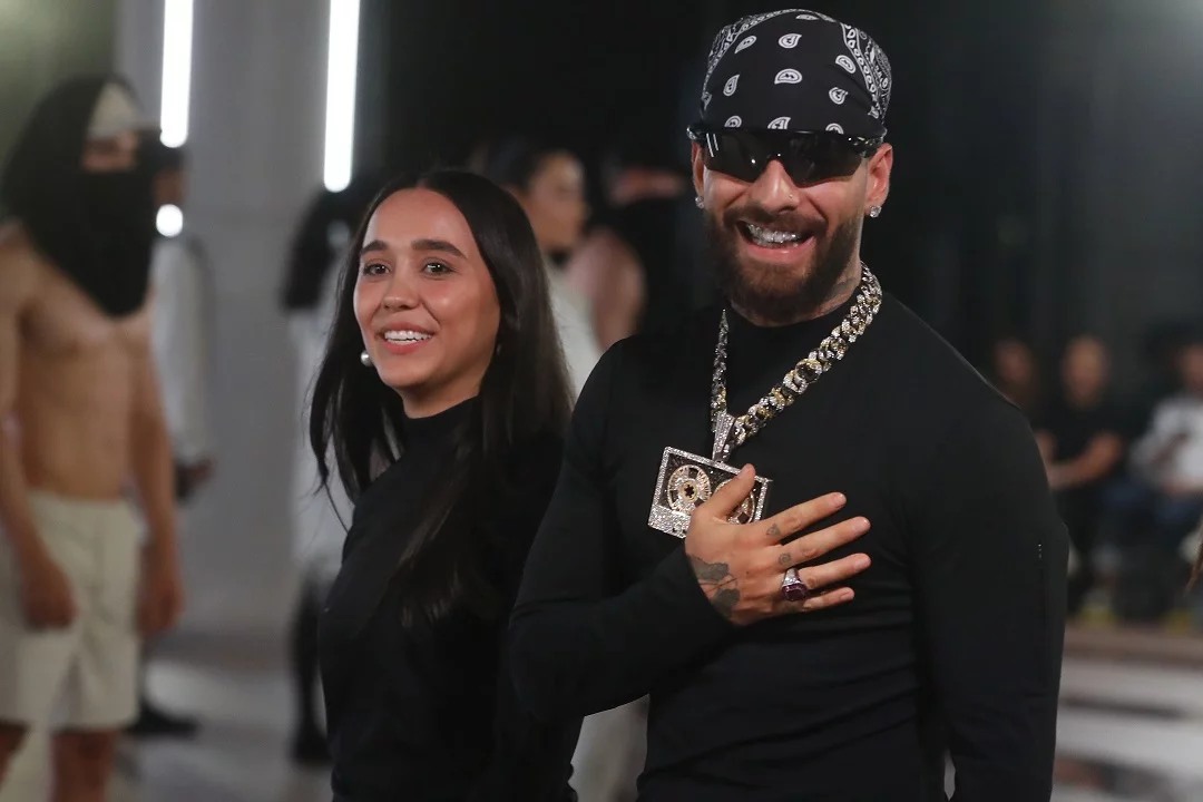 Maluma lanza su marca de ropa desvelando en Medellín una colección con estilo futurista