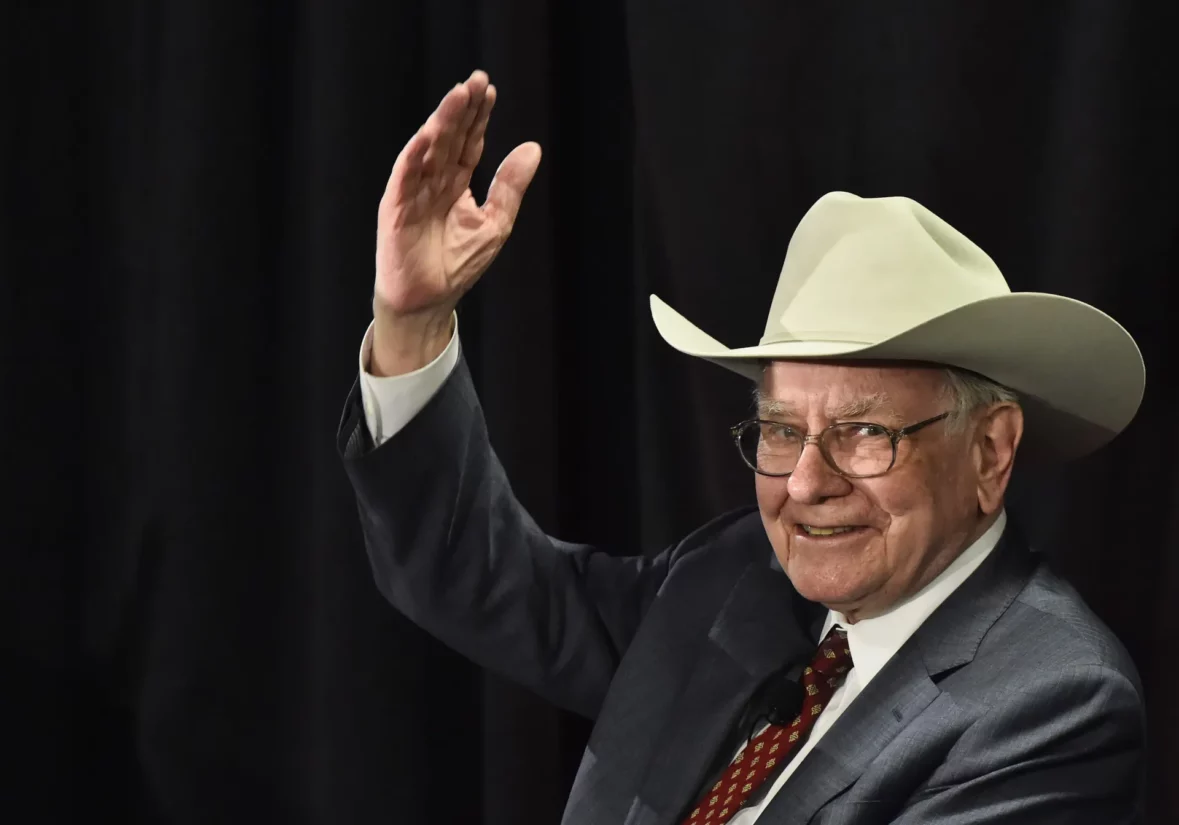 LWS107-USA-WARREN-BUFFETT (1)