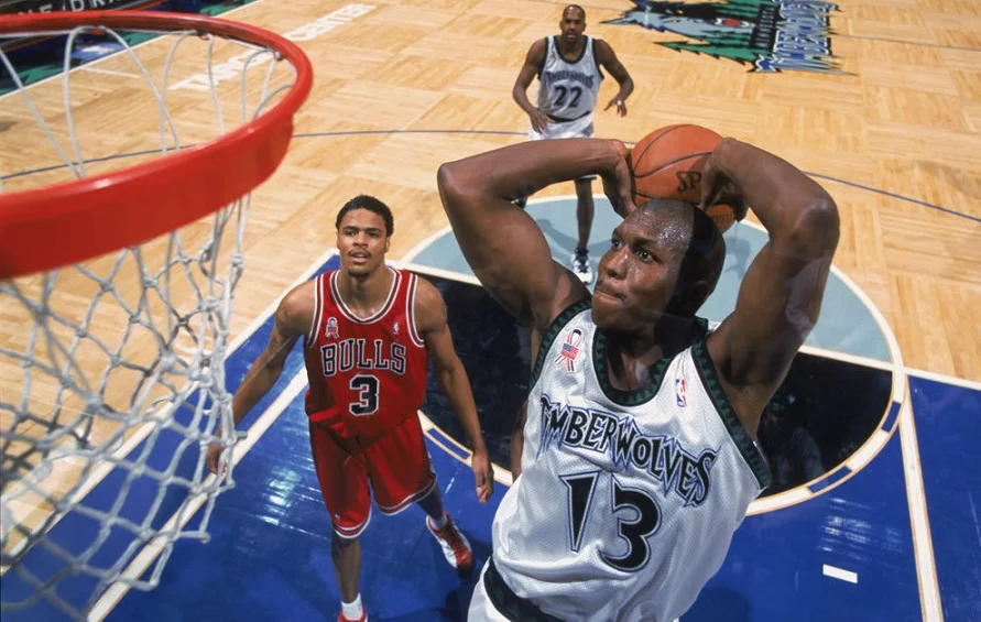 Luis Felipe López jugo varias temporadas en el baloncesto de la NBA. Fuente externa