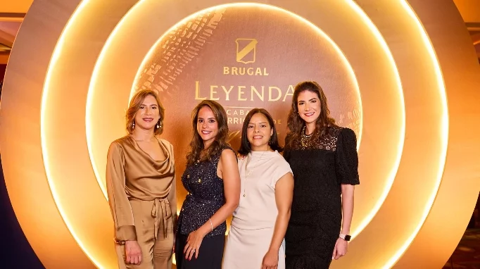Francis Lora, Annabelle Bencosme, Claritza Méndez y Sasha Aquino.
