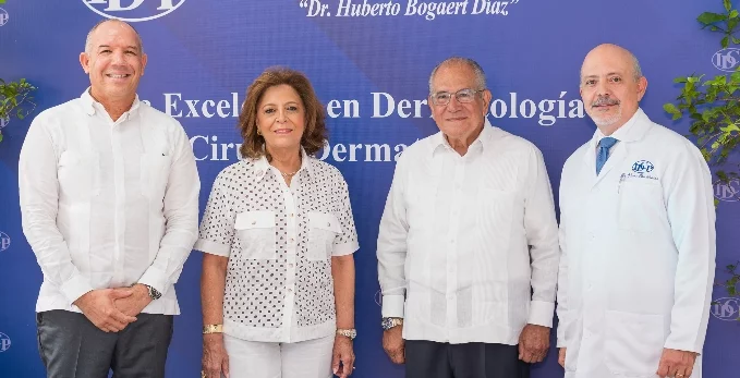 José Vicente Ruiz, Emma Guzmán, Jesús Feris Iglesias y Víctor Pou.