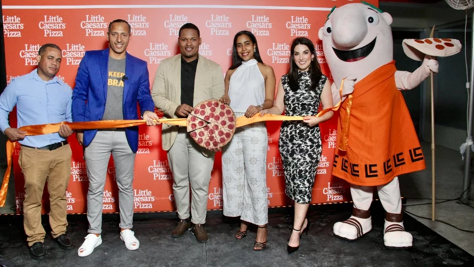 Eury de León, Cristino Rosario, Starlin Carela, Stephani Figueroa y Jessica Carela.