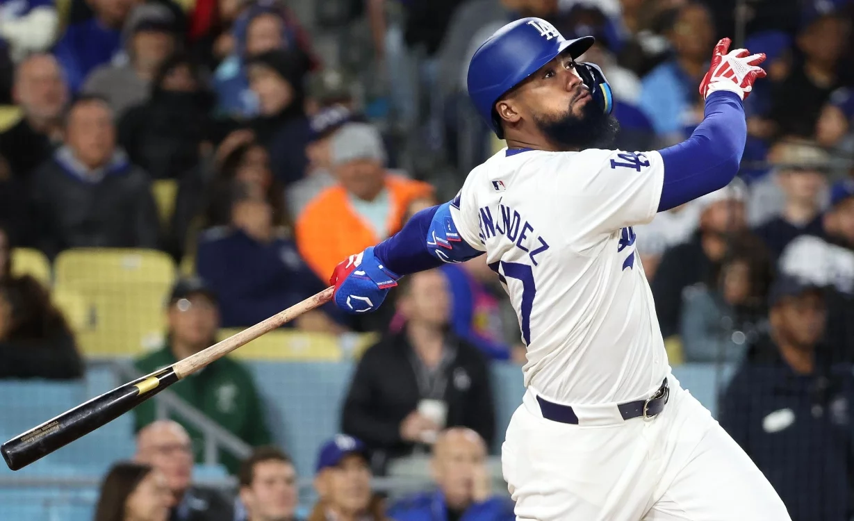 El toletero dominicano Teoscar Hernández