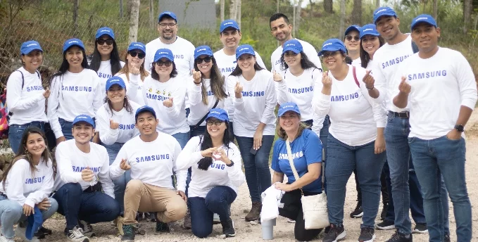 Miembros del Voluntariado Samsung, durante la celebración.