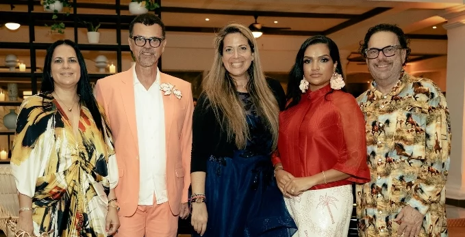Deyanira Pappaterra, Sócrates Mckinney, Sara Sanghi, Albania Rosario y José Forteza.