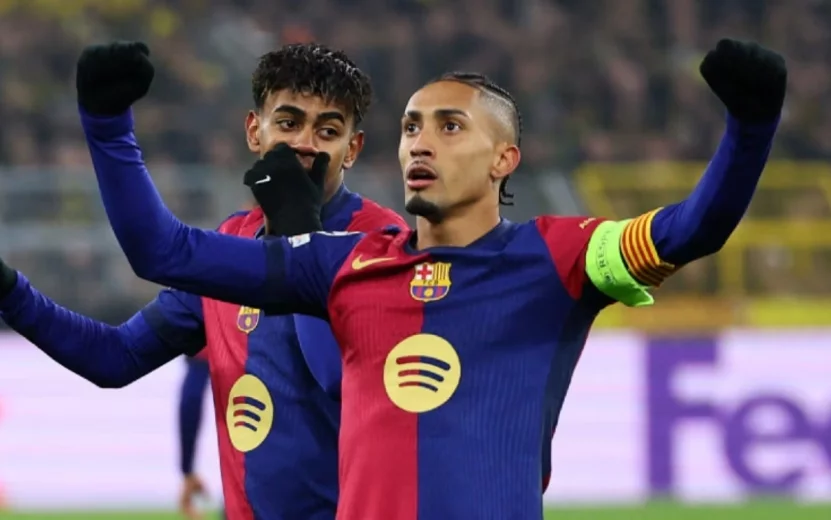 El estelar Raphinha fue artífice del primer gol de Barcelona.