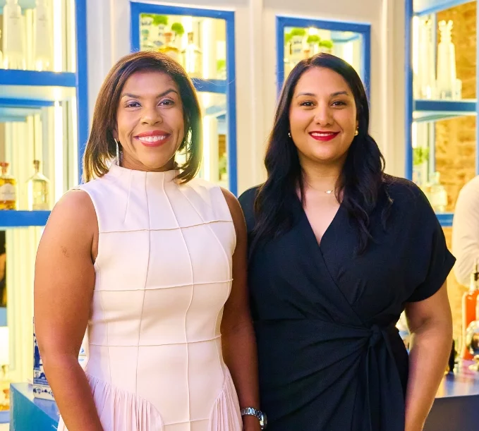 Wanda González y Katherine García.