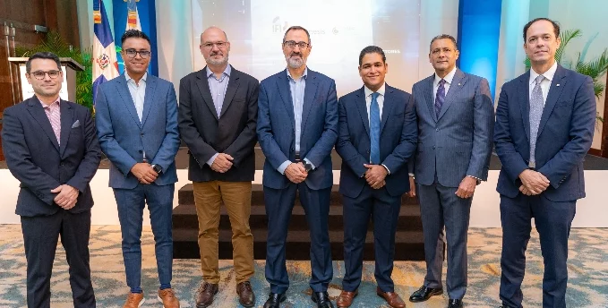 Ricardo Ribeiro, Jonathan Machecha, Ricardo Mihalik, Fernando Martínez Cabra, Carlos J. Rijo Montas, José Odalis Ortiz y Quilvio Cabral.