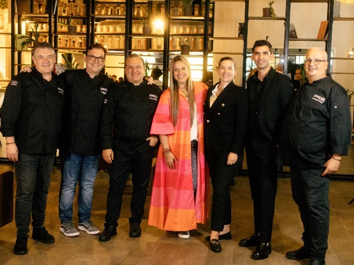 Roberto Capone, Javier Lobatón Sopeña,  Leandro Díaz, Sara Ranghi, Christelle Luchini, Félix Betancourt Bosch y  Germán Ortega.