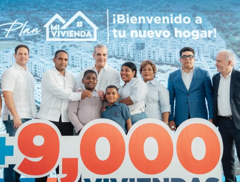 El presidente entregó  una  última etapa en San Luis, SDE.