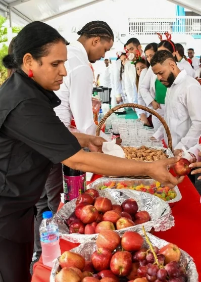 El presidente Abinader encabezó desayuno en Cristo Rey.