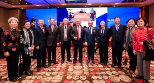 Las autoridades China valoraron  la gestión diplomática ejercida por de Briunny Garabito durante siete años.