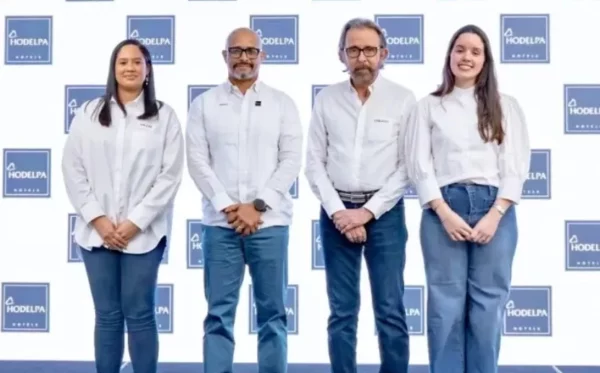 Ejecutivos del grupo hotelero Hodelpa Hotels.