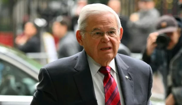 Bob  Menéndez, exsenador demócrata por Nueva Jersey.