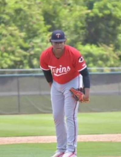 El derecho José Vásquez  será  pulido por  los Dodgers.