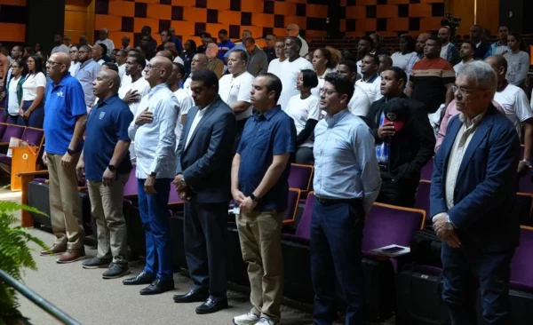 Acto de la apertura del taller taller para técnicos nacionales realizado en  Pabellón de la Fama