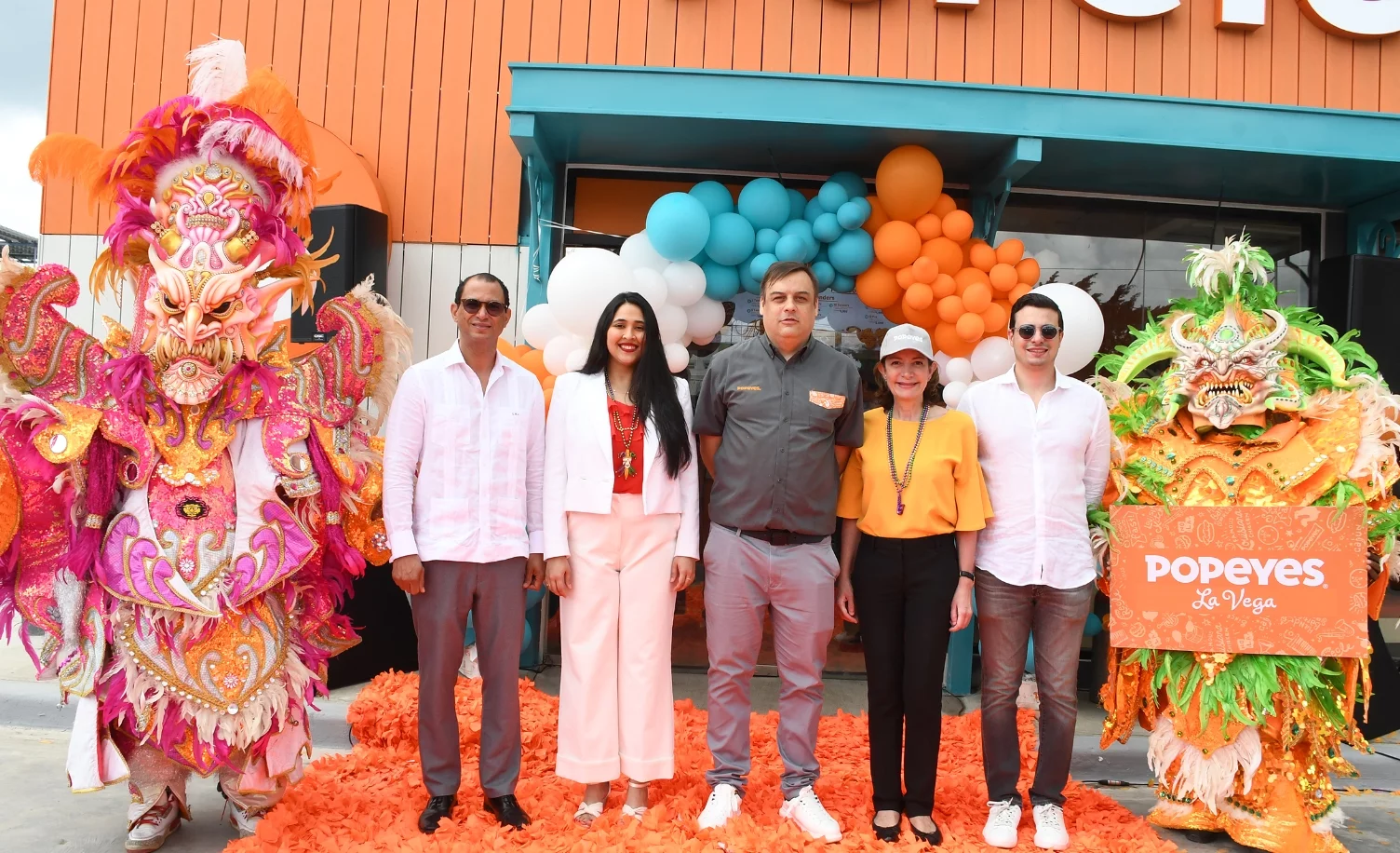 Lennis Núñez, Alexandra Bodden, Mauro Noriega, Isabel Turull y Domingo Bermúdez Turull.