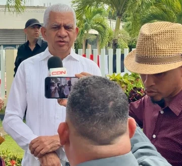Ricardo de los Santos forma parte de la comisión.