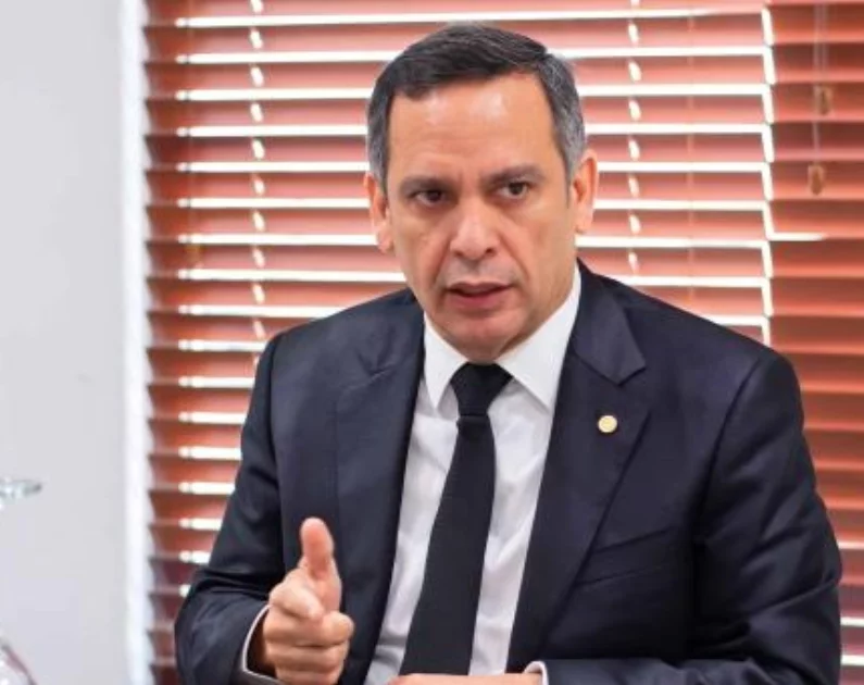 Presidente de la entidad, Luis Henry Molina.
