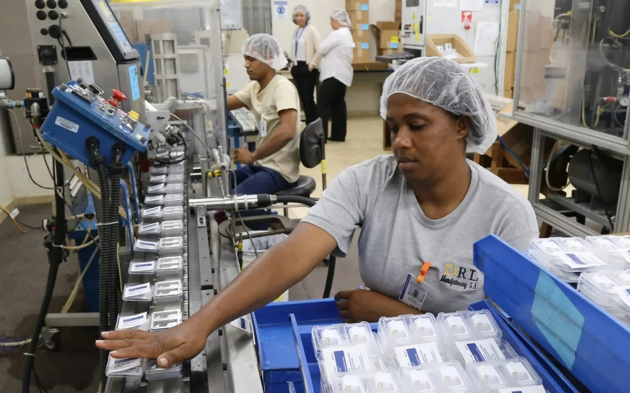 En el país hay una población de más de cinco millones de empleados entre el sector público y privado