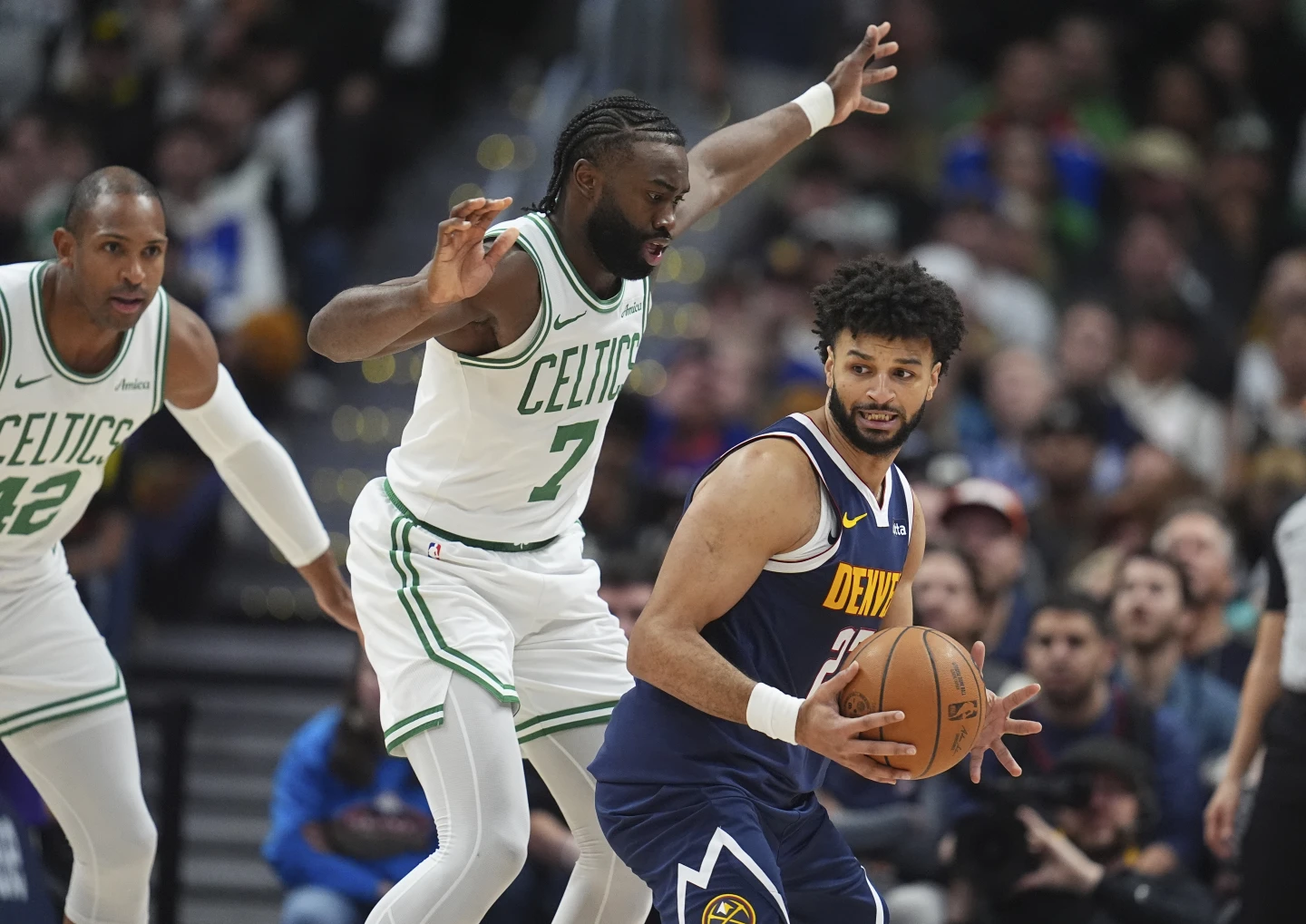 Acción partido entre Boston y Denver