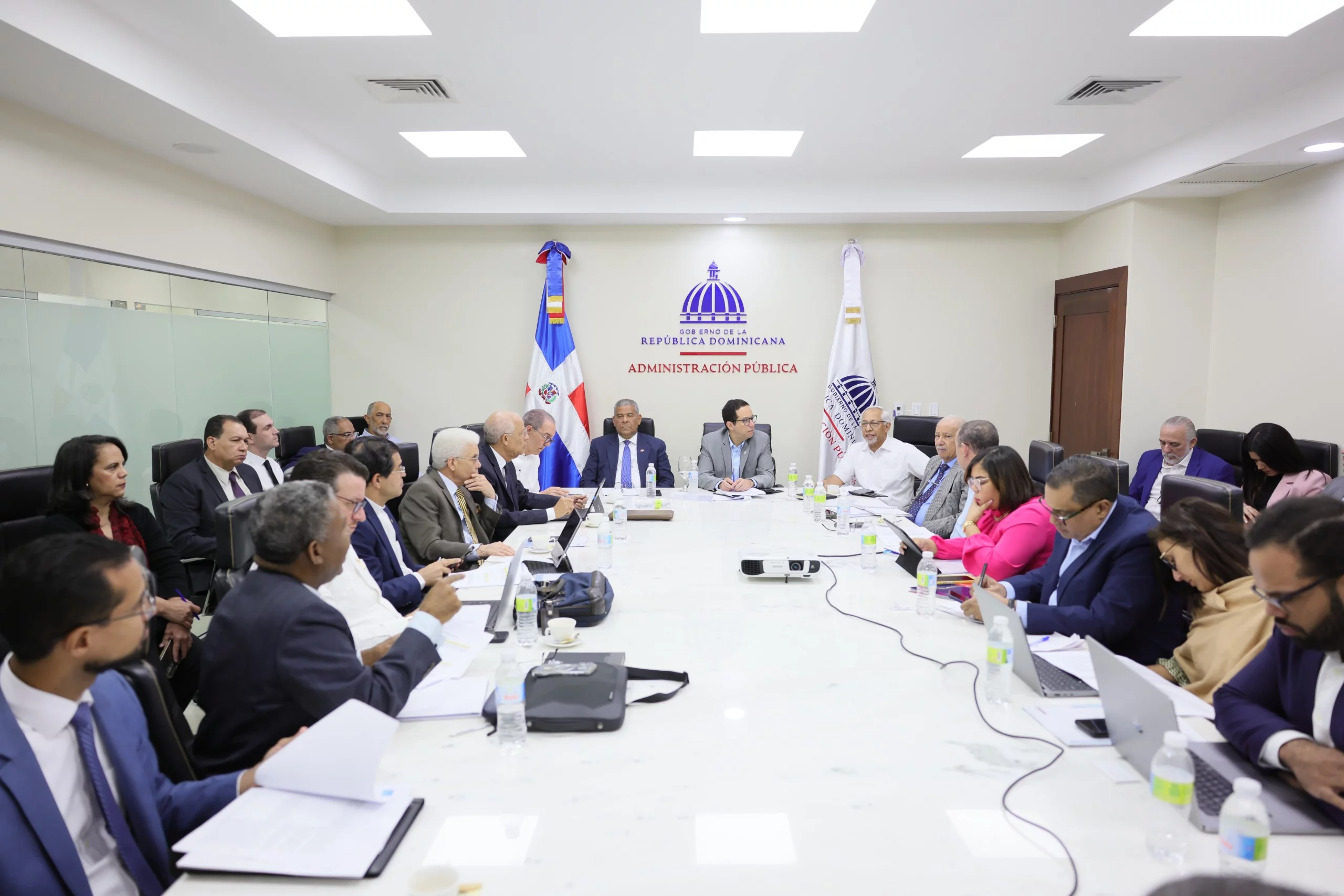 Reunión proceso fusión del Minerd-Mescyt.jpeg