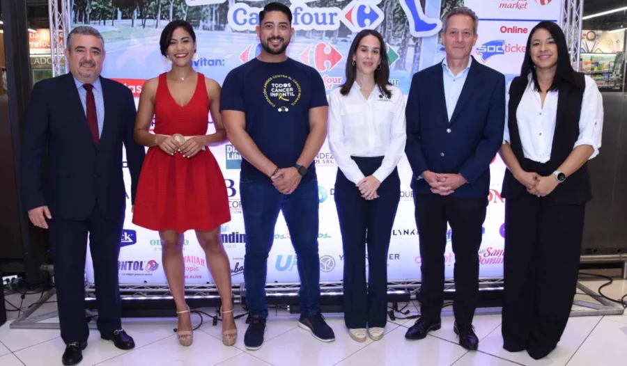 Gerardo García, Karla Martín, Isaac Castillo, María Teresa Sangiovanni, Oliver Pellin, Marlene Peña y Sonia de Young.