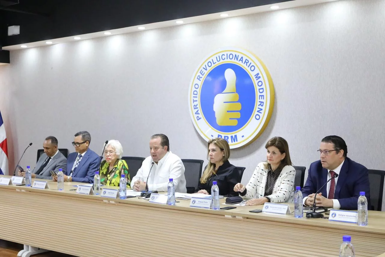 El ministro de la Presidencia y presidente del PRM, José Ignacio Paliza, encabezó la primera reunión de la Dirección Ejecutiva de ese partido. Fuente externa
