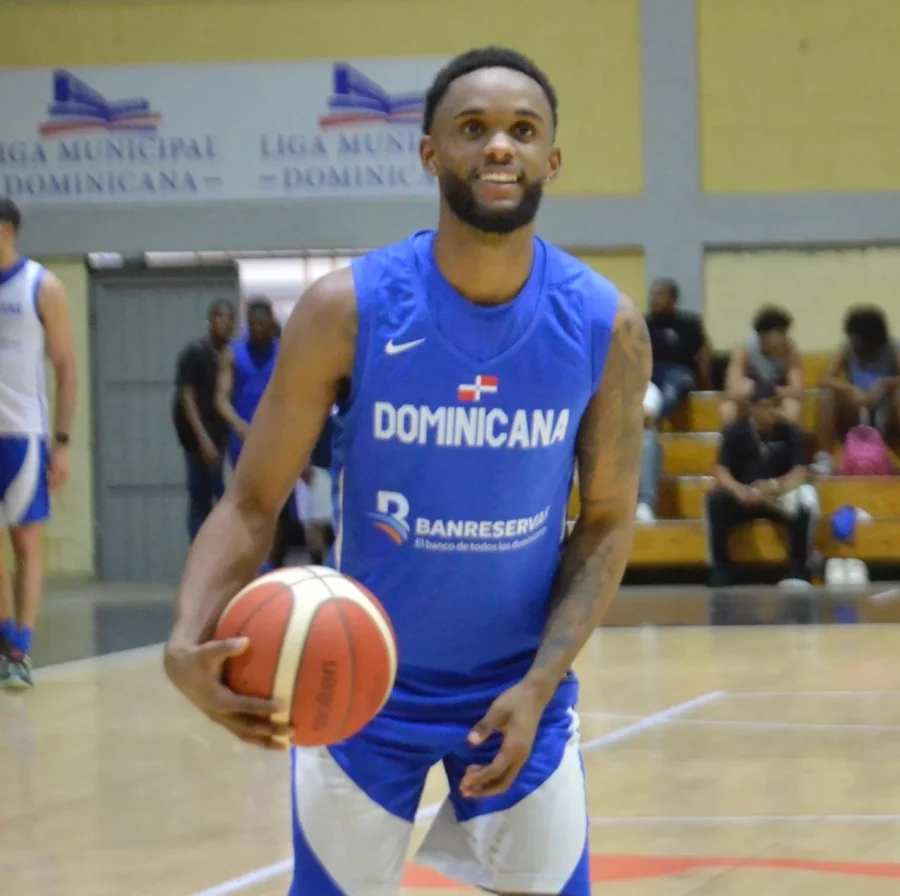 Jean Montero se  reportó este lunes a entrenamientos selección nacional.   fuente externa
