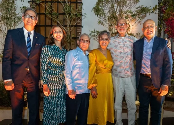 José Mármol, Carmen Rita Cordero, Bolívar Troncoso, Cándida Castillo,  Rafael Puello y José E. Delmonte.