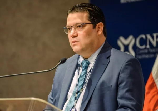Yayo Sanz Lovaton