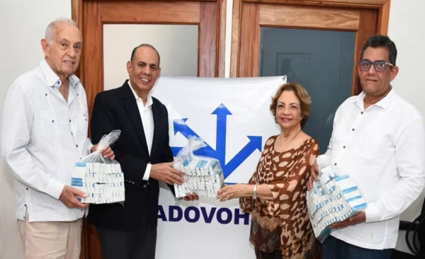 César Nicolás Penson, Noel Ureña, Angélica Benítez de Ginebra  y Julio César Ureña Peña.