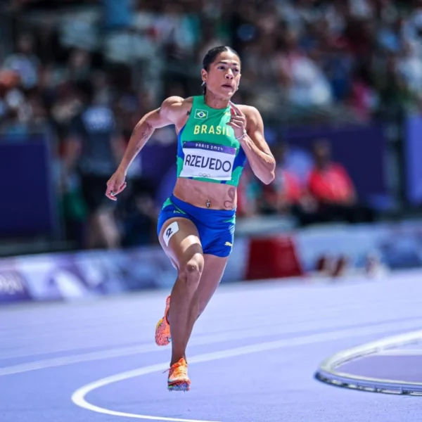 Ana C. Azevedo, Brasil