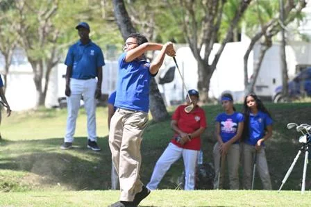 OLF 2 UN ESTUDIANTE CUANDO HACIA SWING