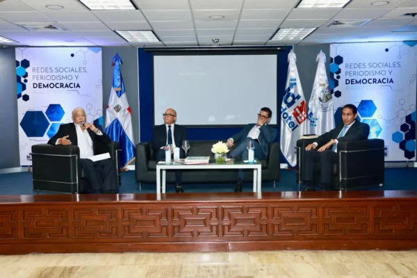 Panel prensa y poder