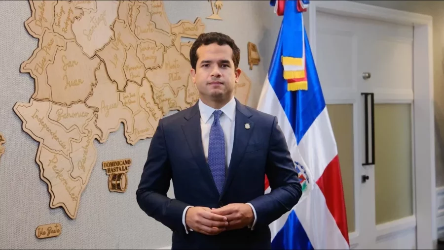 Omar Fernández.
