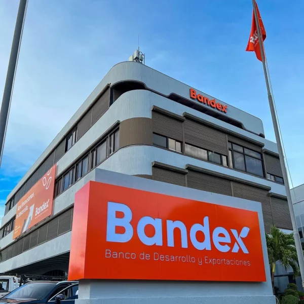 — La Superintendencia del Mercado de Valores de la República Dominicana autorizó una oferta pública de valores a favor del Banco de Desarrollo y Exportaciones (BANDEX),
