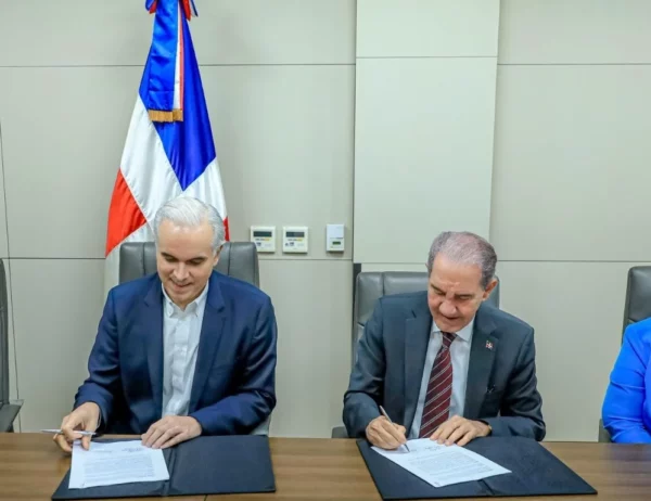 MINERD y MESCyT firman resolución que elimina trámites físicos y valida certificados digitales