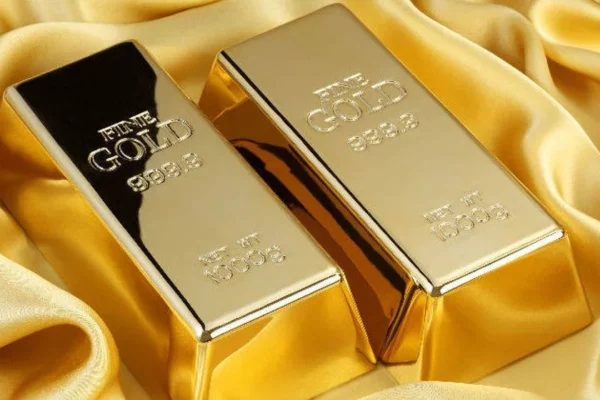 El oro se cotiza en 3, 240 dólares la onza en medio de la inestabilidad arancelaria mundial