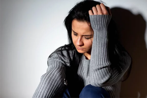 a depresión es una condición de salud mental caracterizada por una sensación persistente de tristeza