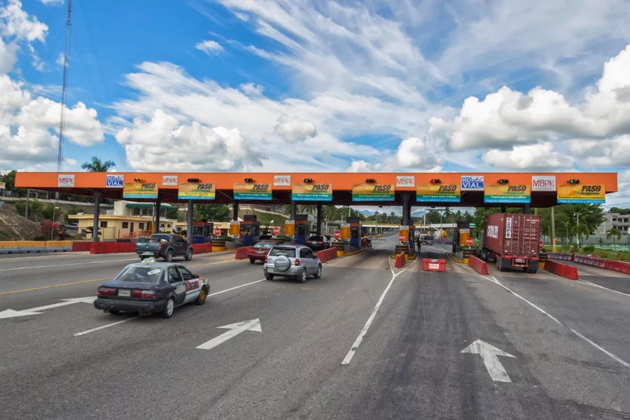 El peaje del kilómetro 25 de la autopista Duarte. Fuente externa