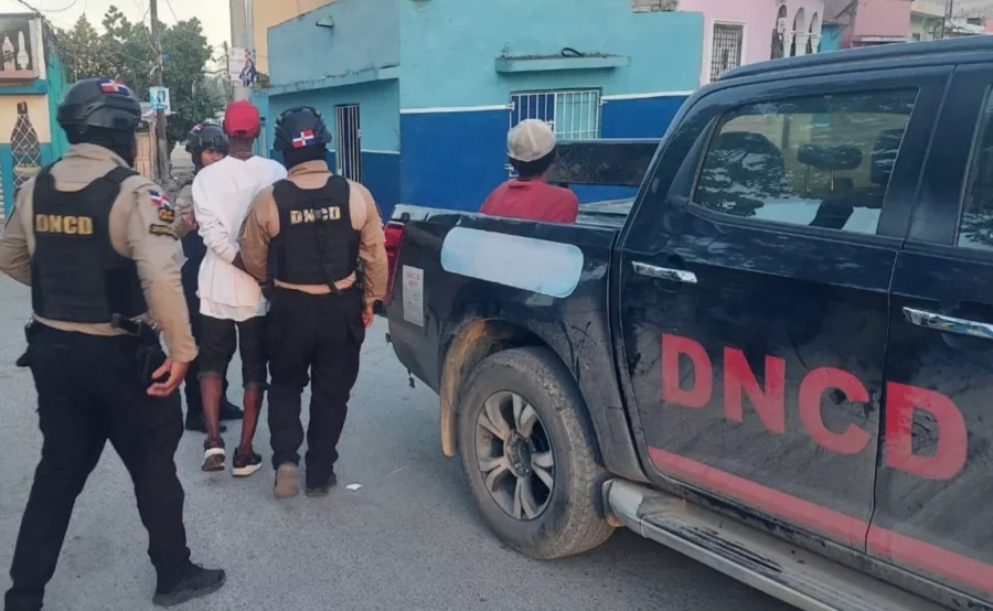 ¡Golpe al microtráfico! DNCD arresta 1, 128 personas y ocupa 262, 925 gramos