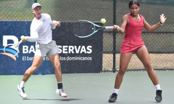 Julio Troncoso y Julianny De La Cruz
