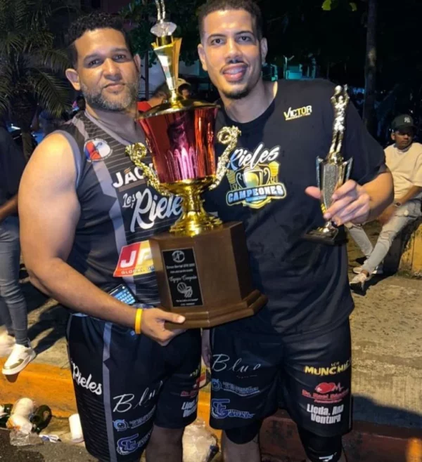 Los Rieles