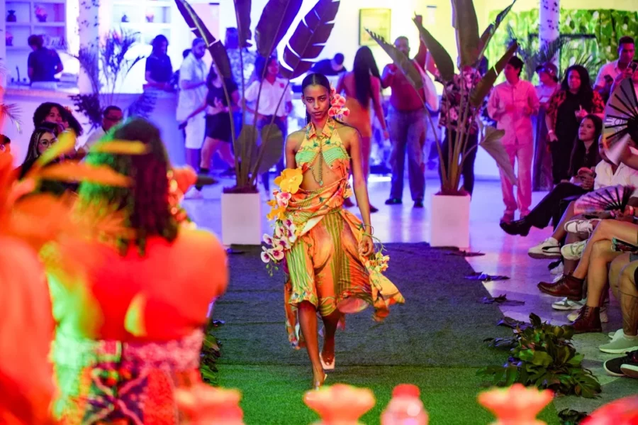 Tropicalia Ball