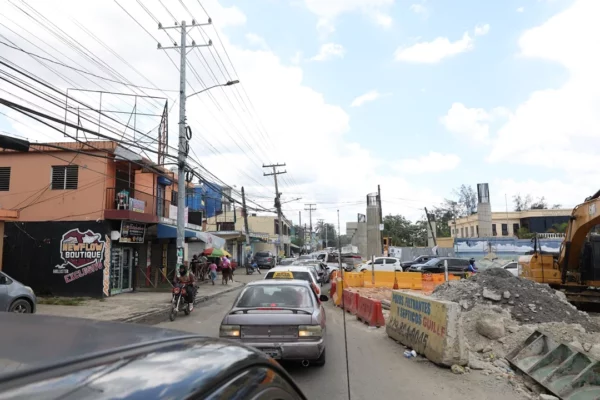 caos en el transito-extensión del metro a punta-villa mella-opreto