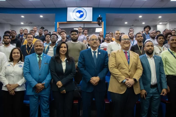 CND y el ITLA realizan conferencia sobre los retos y peligros de las tecnologías