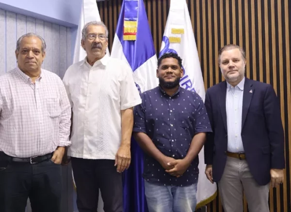 Gabriel Atiles Bidó, José G. Guerrero Sánchez, Edwin  Peña y Joan Ferrer.