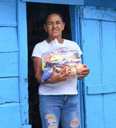 Las raciones fueron distribuidas a personas vulnerables.