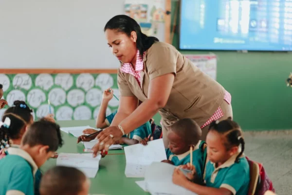 Estudiantes en escuela